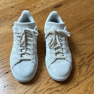 Women’s Adidas Grand Court 2.0